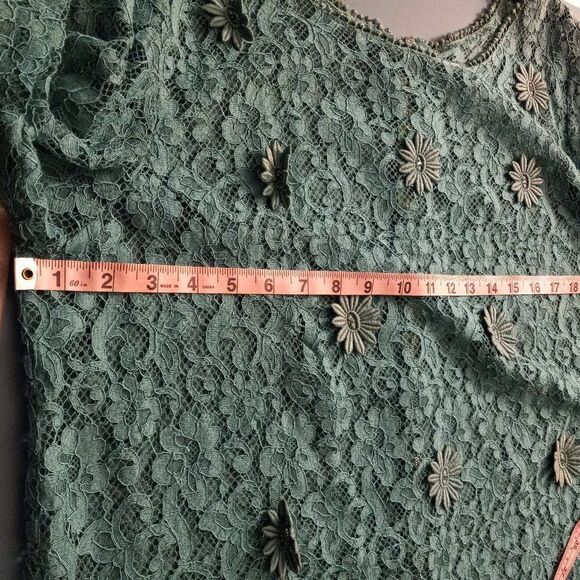 Vintage Green Lace with Daisys Dress - Picture 7 of 11